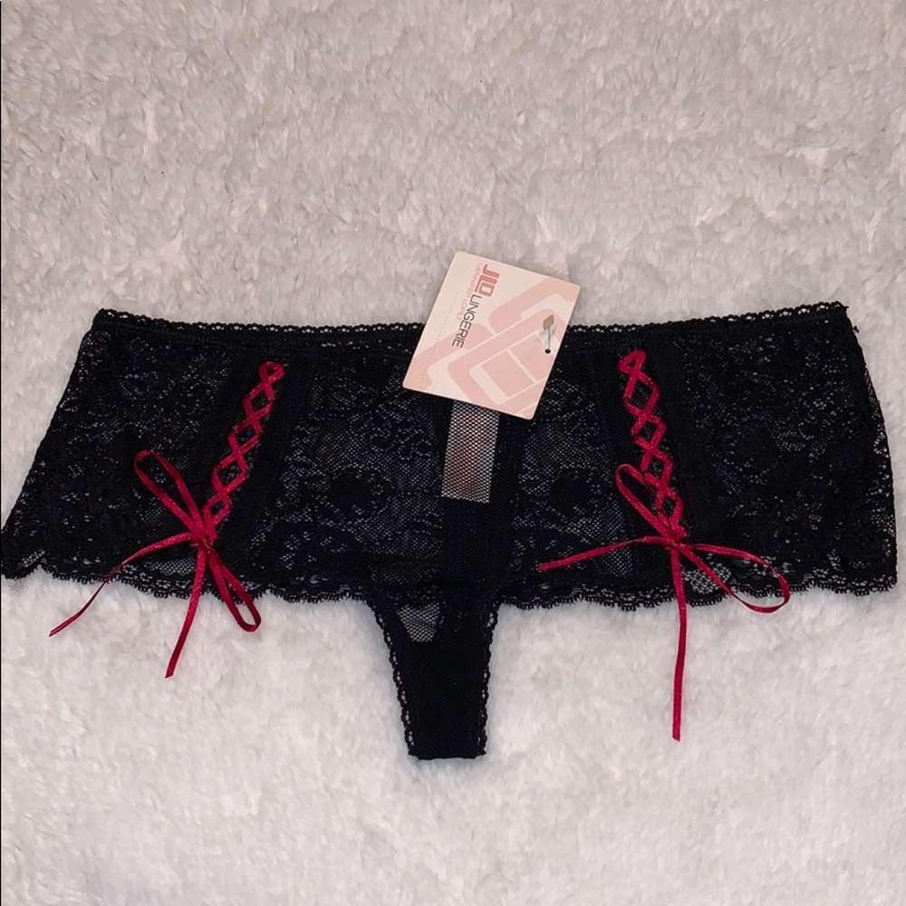 Black and pink JLo lacy boyshort thong
